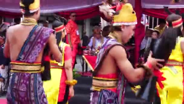 Panu Meu Unen Tanssii Bengkulusta Tämä Tanssi Symboloi Keskinäistä Yhteistyötä — kuvapankkivideo