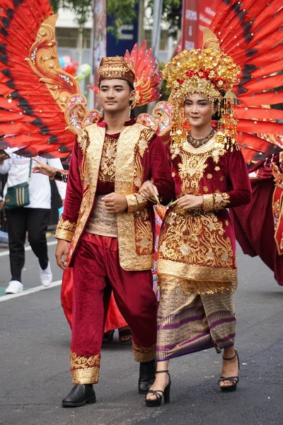 Indonésio Com Traje Tradicional Bangka Belitung Ben Carnival — Fotografia de Stock