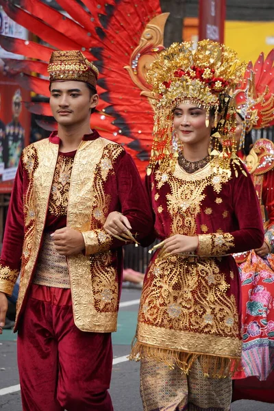 Ινδονησίας Ένα Παραδοσιακό Κοστούμι Από Bangka Belitung Στο Ben Καρναβάλι — Φωτογραφία Αρχείου