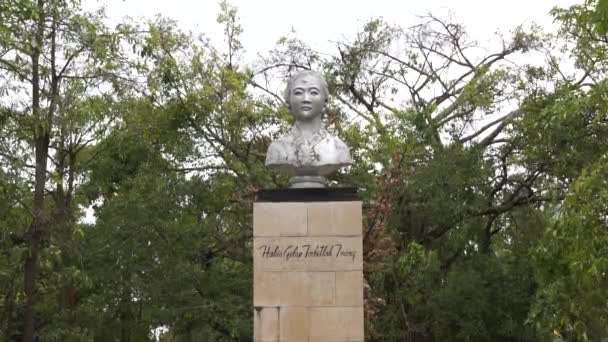 Tulung Agung Daki Kartini Anıtı Kartini Endonezyalı Kadın Kahramanlardan Biri — Stok video