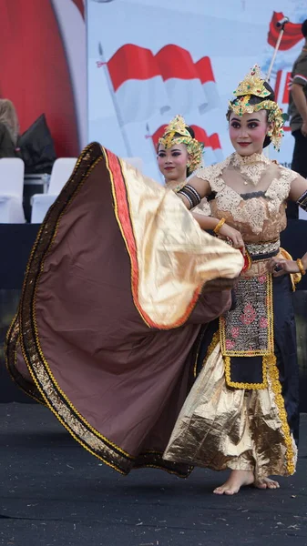 Klenting Sumanding Dance Asemeja Una Colección Chicas Kediri Cortesía Amabilidad —  Fotos de Stock