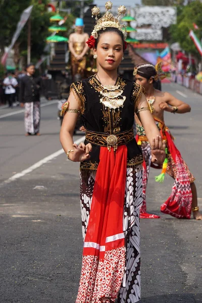 Sekar Pudyastuti Menari Dari Yogyakarta Karnaval Ben Tarian Ini Merupakan — Stok Foto