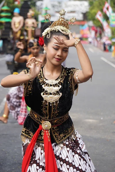 Sekar Pudyastuti Danza Yogyakarta Carnaval Ben Esta Danza Una Forma —  Fotos de Stock