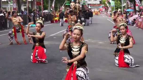 Sekar Pudyastuti Dance Yogyakarta Ben Carnival Dance Form Expression Prayer — Stock Video