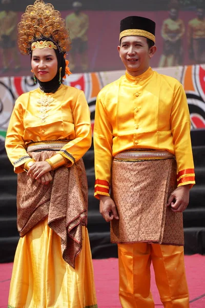 Indonesisch Met Een Traditioneel Kostuum Uit Riau Ben Carnaval — Stockfoto