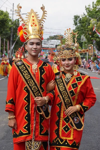 Indonesisch Met Een Traditioneel Kostuum Uit Het Noorden Sumatera Ben — Stockfoto