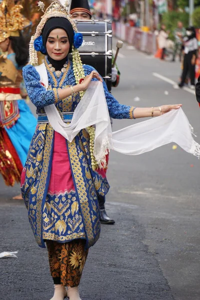 Indonésio Com Traje Tradicional Surakarta Ben Carnival — Fotografia de Stock