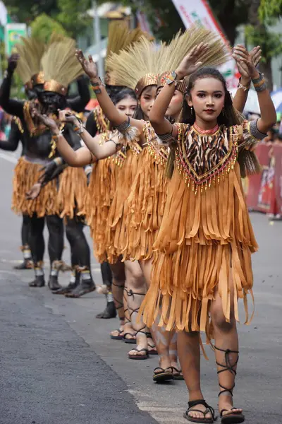 Balada Cendrawasih Dans Van Papua Ben Carnaval Deze Dans Vertelt — Stockfoto
