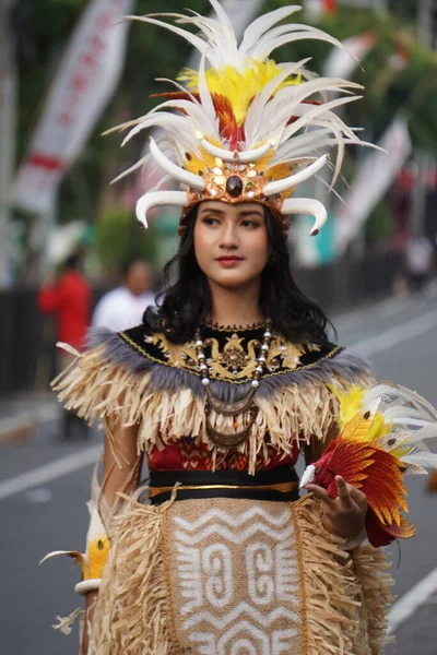 Indonesio Con Traje Tradicional Papua Carnaval Ben —  Fotos de Stock