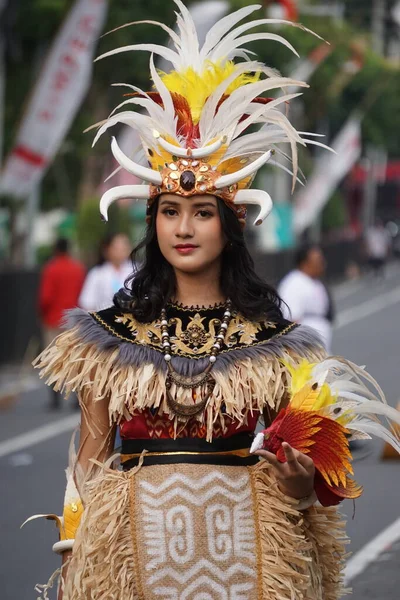 Indonesio Con Traje Tradicional Papua Carnaval Ben —  Fotos de Stock