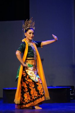 Sragen Central Java, Endonezya 'dan Tayub sukowati dansı.