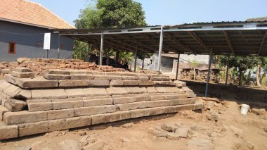 Keboireng Tapınağı Pasuruan, Doğu Java 'da bir tapınaktır. Bu tapınak bir Hindu tapınağı. Singosari krallığının mirası olduğuna inanılıyor ve birini onurlandırmak için inşa edilmiş..