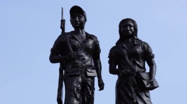 TRIP (Endonezya Endonezya Pelajar) Blitar Anıtı. Trip, Endonezya Cumhuriyeti öğrenci ordusu demek..