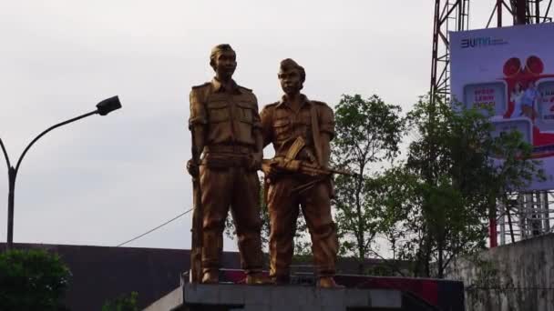 Пам Ятник Тріп Кедірі Trip Означає Студентську Армію Індонезійської Республіки — стокове відео