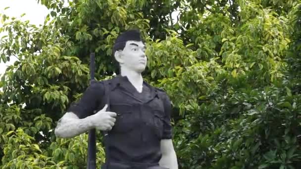 Trip Tentara Republik Indonesien Pelajar Monument Blitar Trip Betyder Studentarmé — Stockvideo