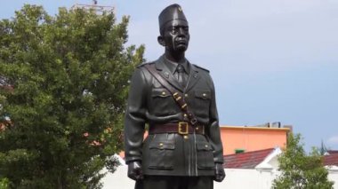 Urip Sumoharjo Anıtı Fort VREVburg Müzesinde. O Endonezyalı kahramanlardan biri.