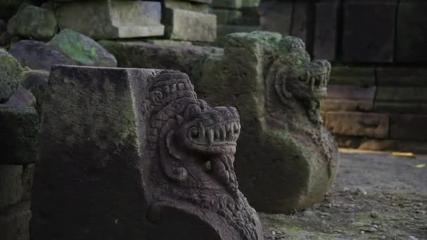 Förstöringen Gambar Wetan Tempel Gambar Wetan Temple Byggdes Majapahit Kingdom — Stockvideo