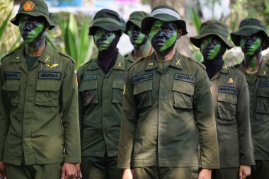 Endonezya 'lı yürüyüşün yaratılışına (baris berbaris kreasi) katılıyor