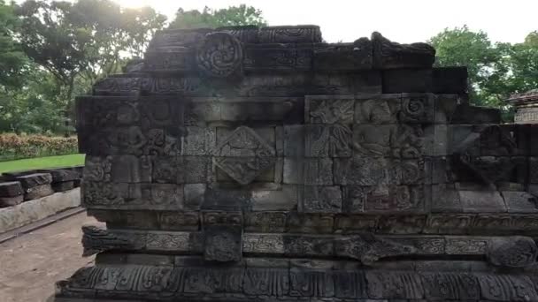 Ανάγλυφο Στον Τοίχο Του Ναού Tegowangi Στο Kediri Ανατολική Ιάβα — Αρχείο Βίντεο