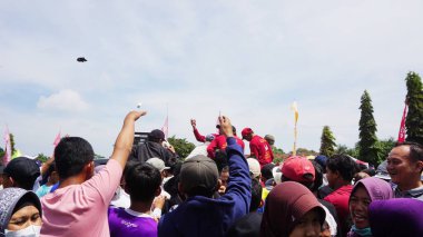 Kediri 'de Jamboren (durian festivali). Duren meyvenin kralı olarak bilinir.