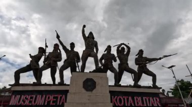 PETA Anıtı, Endonezya 'nın Soedanco Soepriyadi önderliğindeki Japonya' ya karşı mücadelesinin bir sembolü..