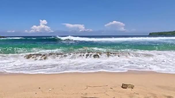 Beautiful Wave Gondo Mayit Beach — Stok video