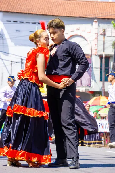 stock image Salsa dance from Spain on 3rd BEN Carnival. Salsa dance is performed in pairs and accompanied by Bosanova or Latin American rhythms.