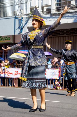 Pakpak Tatak Merjuma dance from North Sumatera on the 3rd BEN Carnival. Pakpak dance is a welcoming dance or offering, such as welcoming traditional lead clipart