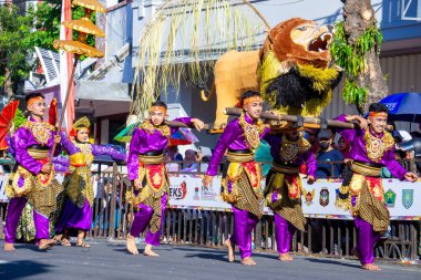 Jaipong Sisingaan 3. BEN Karnavalı 'nda Batı Java' dan.