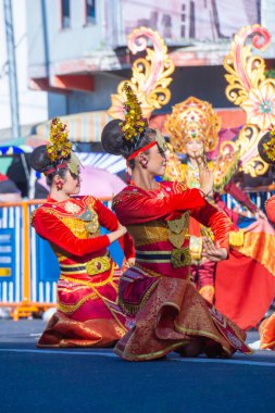 3. BEN Karnavalı 'nda Güney Sumatra' dan Prenses Kamaro 'nun dansı. Güney Sumatra 'lı bir prenses yağmur yağdırmak için kendini feda etti.