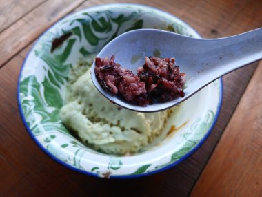 Taze fasulye buzu ve mayalanmış pirinç..