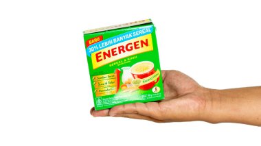 Süt ve mısır gevreğinin ürünü 