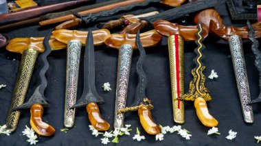 Keris masada. Keris, Endonezya 'nın geleneksel Java silahlarından biridir..