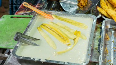 Kızarmış muz (pisang goreng). Tat Atlası 'ndan kızarmış muz dünyanın en iyi tatlısı seçildi..