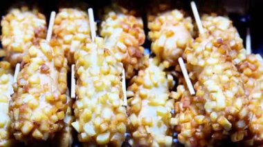 Hottang sosisli kentang 'ın kısaltmasıdır (kentang patates anlamına gelir). Kore 'nin en popüler atıştırmalıklarından biri..