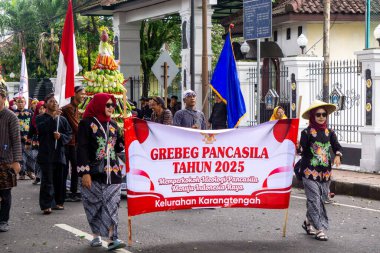 Grebeg panca sila festivali. Pancasila Günü 'nü kutlamak için.