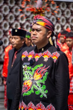 Blitar şehrinin belediye başkanı Syauqul Müshibbin (Mas Ibin) Grebeg Pancasila 'da
