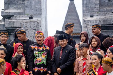 Blitar şehrinin belediye başkanı Syauqul Müshibbin (Mas Ibin) Grebeg Pancasila 'da