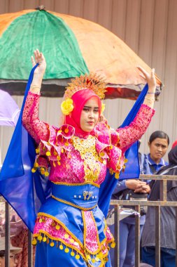 Serimbang dance from Bangka Belitung on the 4th BEN Carnival. This dance is used to welcome guests of honor.