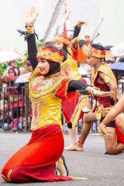 Kondan dance from West Kalimantan on the 4rd BEN Carnival. Kondan dance expresses gratitude to God and joy