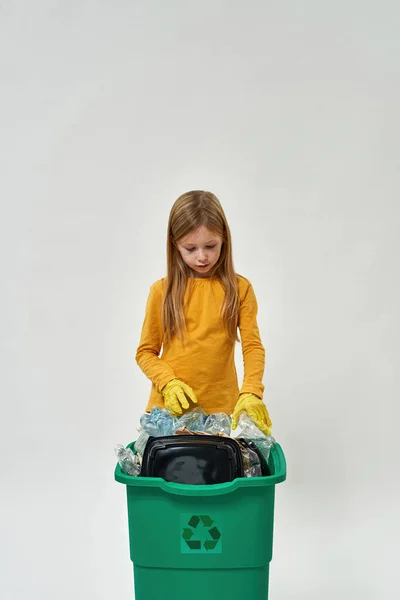 European Little Girl Wearing Gloves Looking Full Dustbin Garbage Sorting — Stock Photo, Image