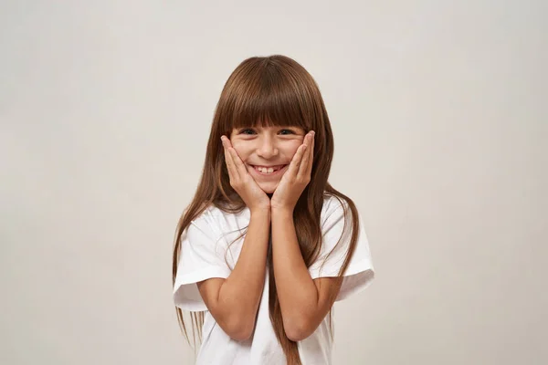 Cute Smiling Caucasian Little Girl Looking Camera Female Child Zoomer — 스톡 사진
