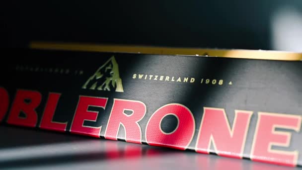 Sezimovo Usti Csehország 2023 Március Svájci Csokoládé Toblerone Gyártása Szlovákiába — Stock videók