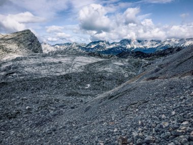 Slovenya 'daki Triglav Ulusal Parkı' nda Büyüleyici Bakire Doğa