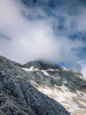 Slovenya 'daki Triglav Ulusal Parkı' nda Büyüleyici Bakire Doğa