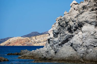 Milos Adası, Yunanistan - güzel su ve kıyı