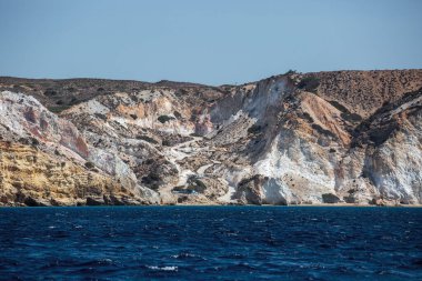 Milos Adası, Yunanistan - güzel su ve kıyı