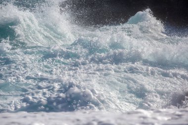 Milos Adası, Yunanistan - güzel su ve kıyı