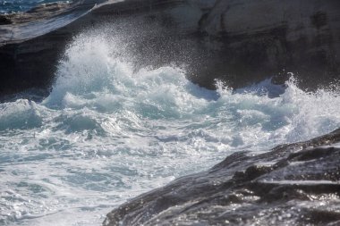 Milos Adası, Yunanistan - güzel su ve kıyı