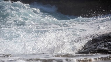 Milos Adası, Yunanistan - güzel su ve kıyı